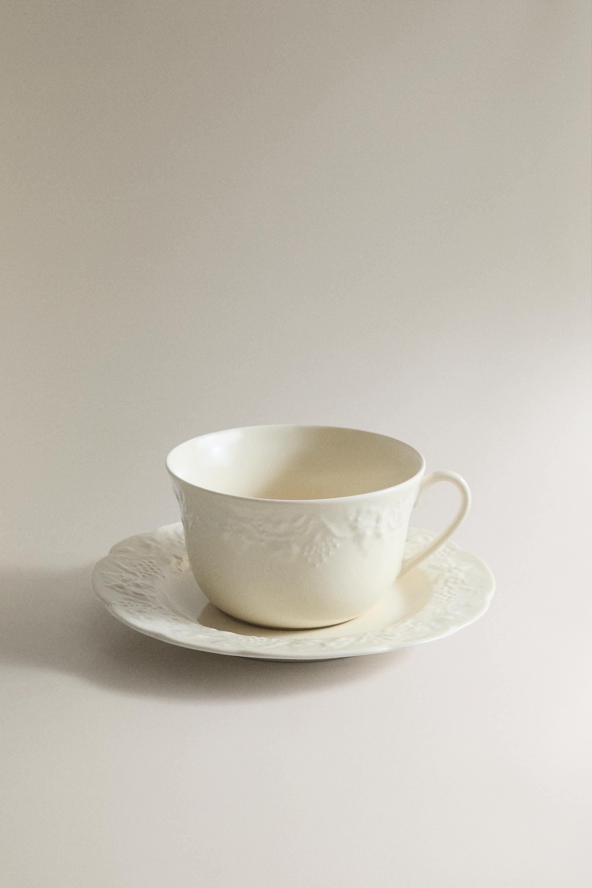TASSE À THÉ AVEC SOUCOUPE PORCELAINE RAISIN